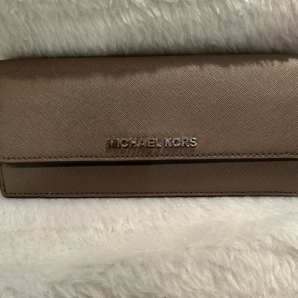 NWOT Michael Kors Slim Jet Set Wallet - Picture 6 of 10